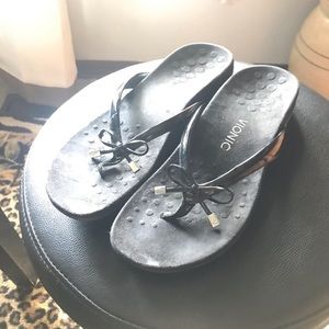Vionic Bella leather sandal